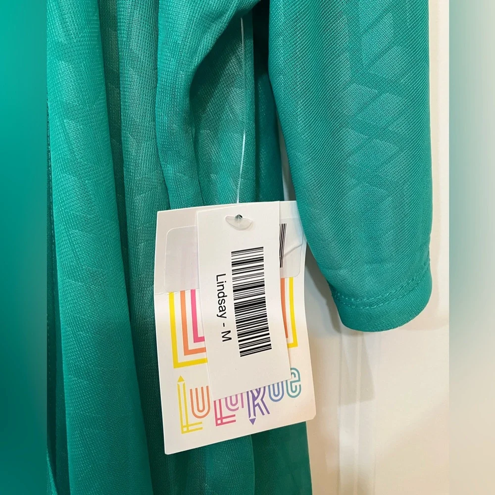 NWT LulaRoe Lindsay - Picture 2 of 2